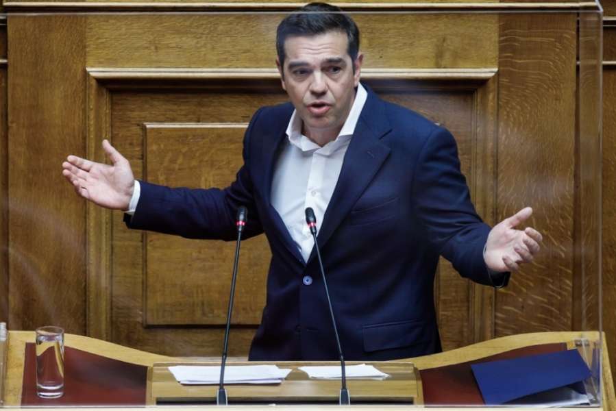 Τσίπρας: Χρειαζόμαστε καθηγητές και προσλαμβάνετε αστυνομικούς