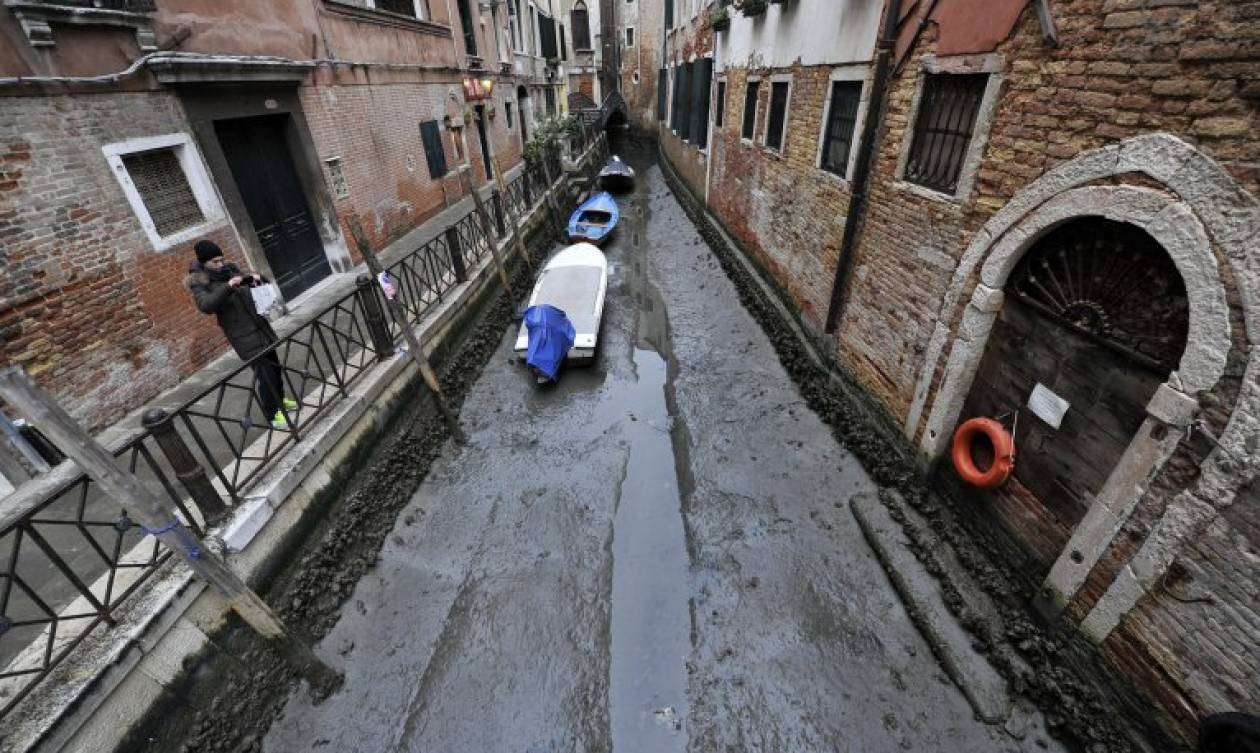 Ιταλία: «Στέρεψαν» τα κανάλια της Βενετίας!
