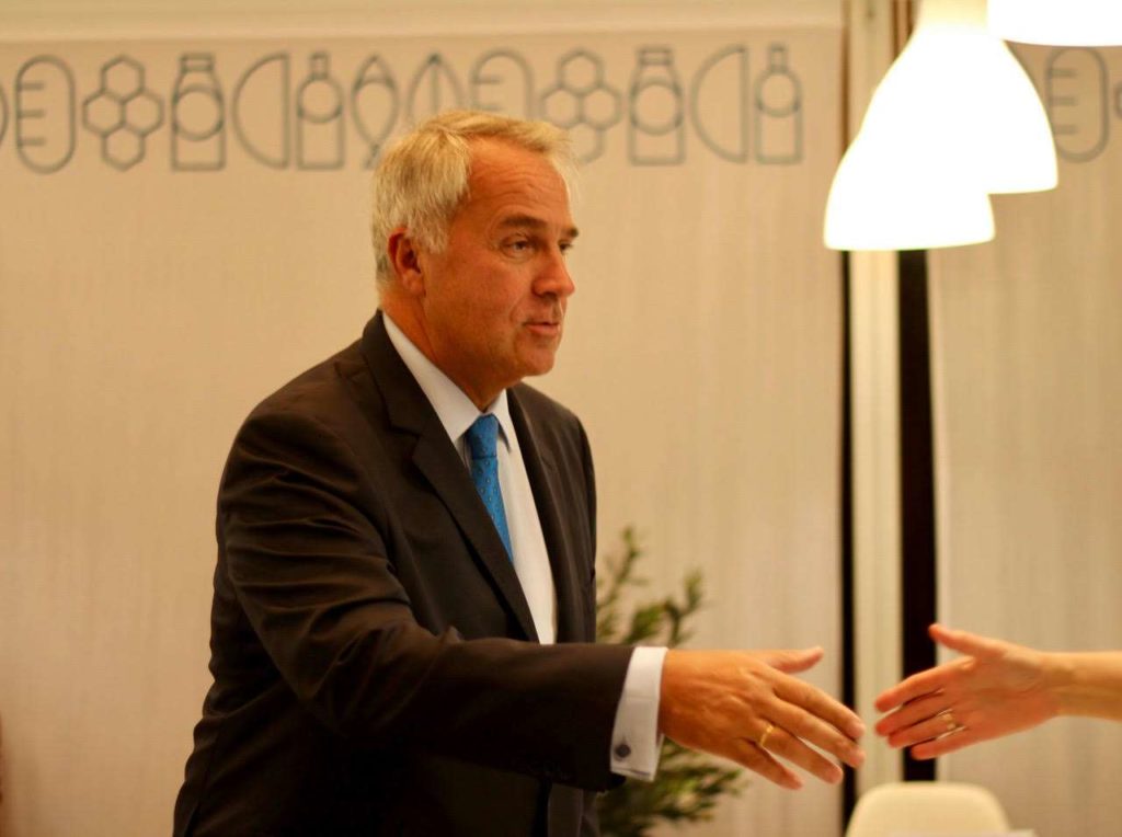 Εγκαινιάστηκε η Τράπεζα Θεμάτων για τις εξετάσεις κτήσης ελληνικής ιθαγένειας