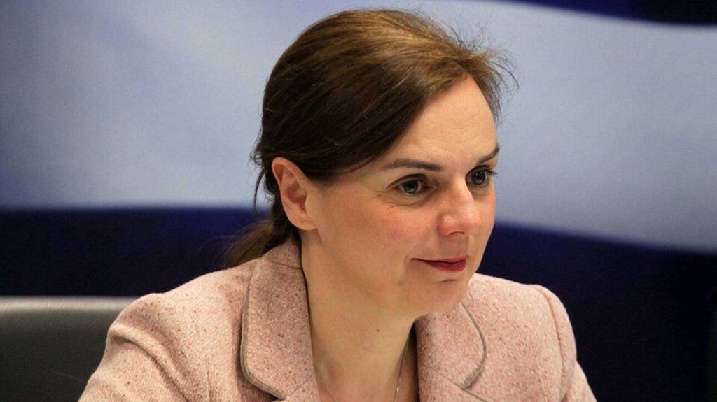 Γιατί όλο οι ίδιοι και οι ίδιοι; Δεν υπάρχουν άλλοι;