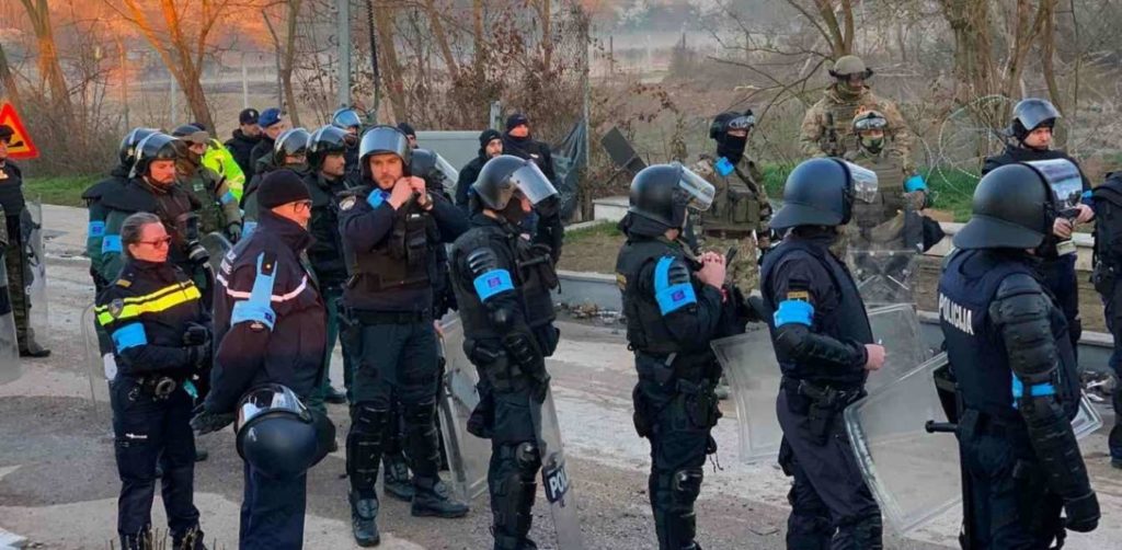 Επίτροπος ΕΕ Γιόχανσον: ανησυχώ για τους πυροβολισμούς στον Έβρο