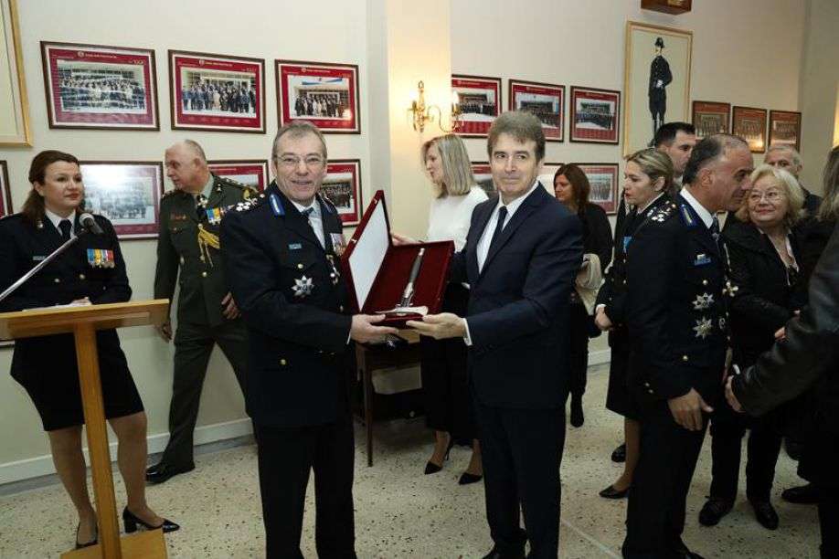 Ελεύθερος αφέθηκε ο πρώην αρχηγός της Πυροσβεστικής