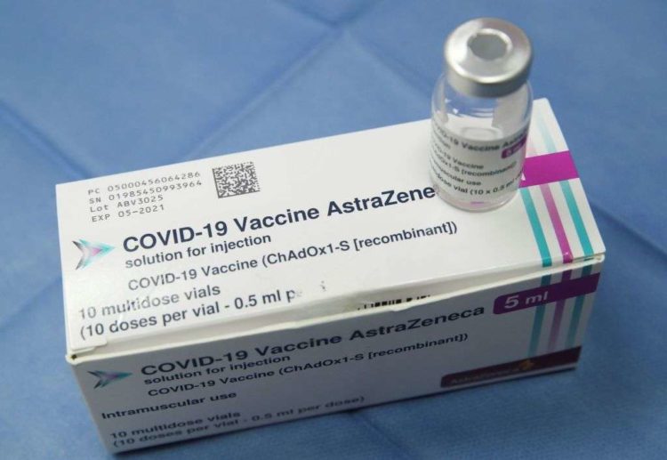 Η ΕΕ θα κάνει τα απαραίτητα μέχρι η AstraZeneca να παραδώσει εμβόλια