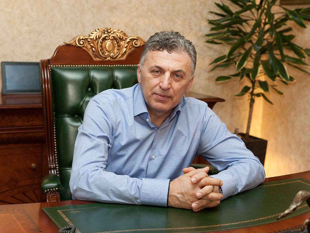 Ο όμιλος Grecotel αποχαιρετά τον Μπόρις Μουζενίδη