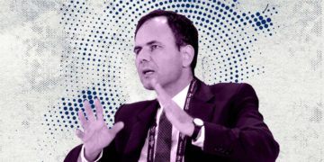 Οταν ο Κυριάκος ανταμείβει όσους πλάνταξαν στο κλάμα κατά την ψήφιση του νόμου για τους γάμους των ομοφύλων