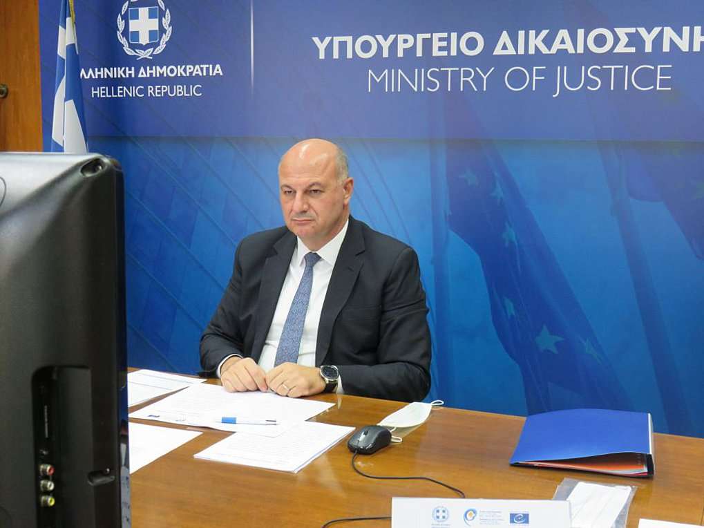 Αναθεωρείται το οικογενειακό δίκαιο μετά από σαράντα χρόνια