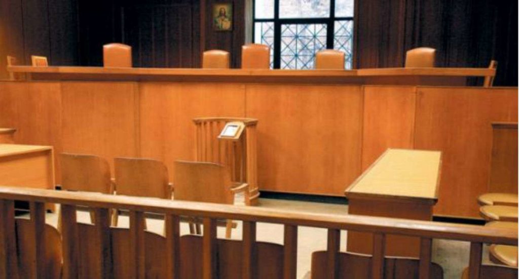 Η Ένωση δικαστών και εισαγγελέων κατά Κούγια και Κούρτοβικ