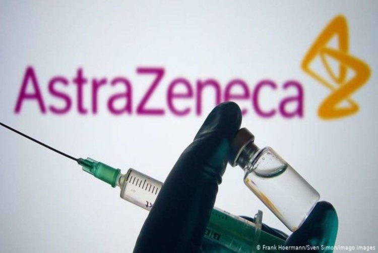 Τζανάκης: Γιατί πρέπει να συνεχιστούν οι εμβολιασμοί με AstraZeneca