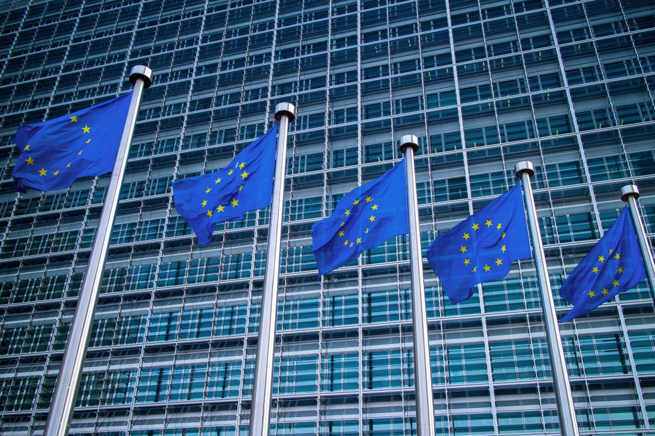 european-flags-front-berlaymont-building-2