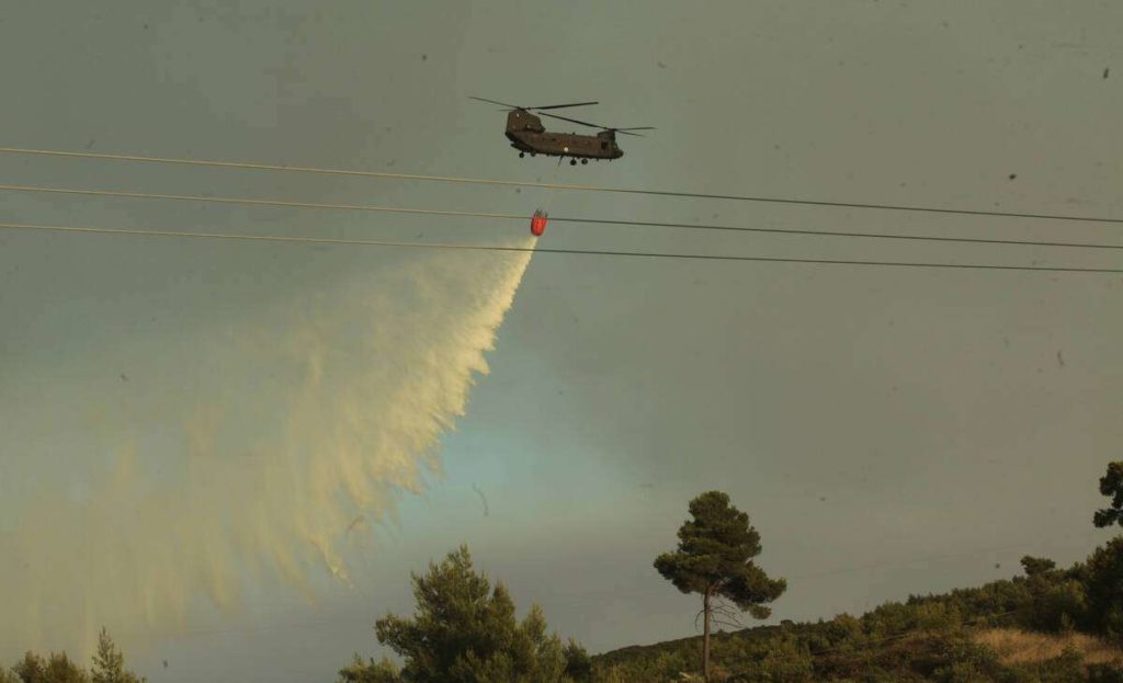 Ξέσπασε πυρκαγιά στον Κάλαμο