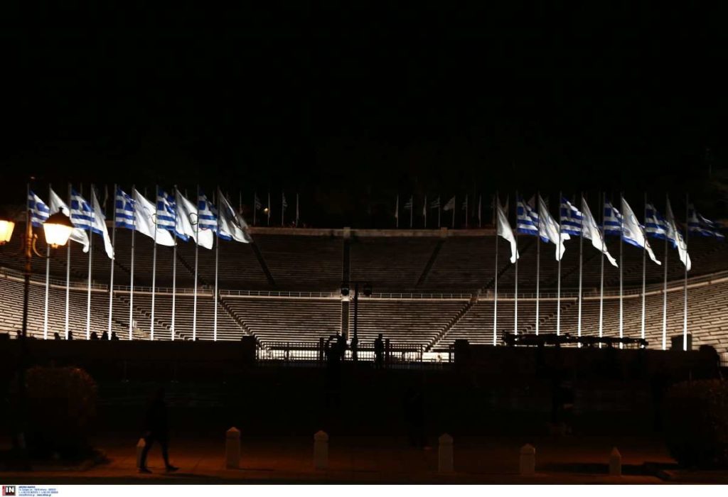 Καλλιμάρμαρο: 3.600 σώματα led το φωτίζουν από σήμερα