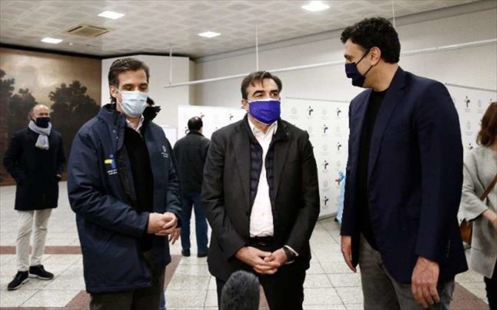 Β. Κικίλιας: Παρακολουθούμε το θέμα των μεταλλάξεων