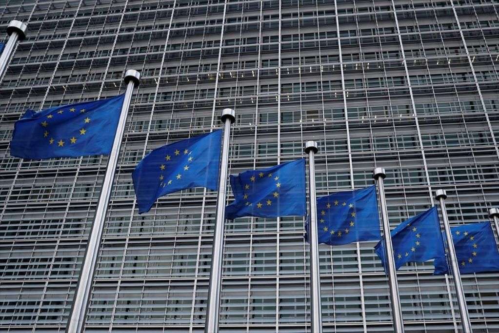 H υπόθεση που κρατάει «σε αναμμένα κάρβουνα» την κομισιόν