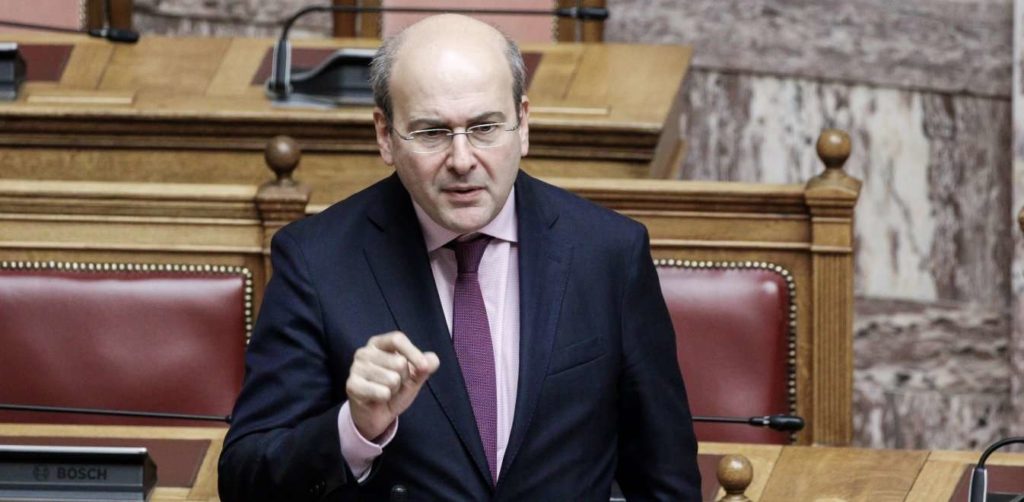 Χατζηδάκης: Μέτρα ενίσχυσης των γυναικών