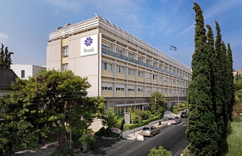 COVID-19: Στο ΕΣΥ παραχωρούνται «Ιατρικό Περιστερίου» και «ΛΗΤΩ»