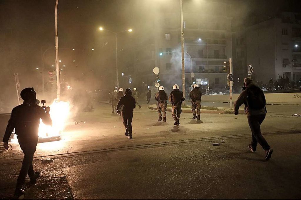 Νέα Σμύρνη: Δύο νέες συλλήψεις για την επίθεση στον αστυνομικό