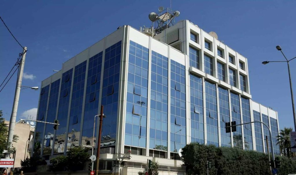 Επίθεση αγνώστων με βόμβες μολότοφ στο κτίριο του ΣΚΑΪ