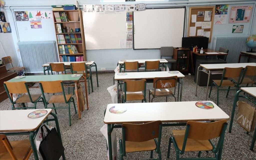 Συρίγος: Πρόθεσή μας να ανοίξουν μαζί όλα τα σχολεία