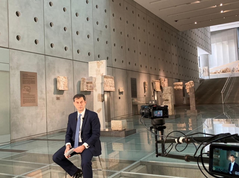 Θεοχάρης: Στοχεύουμε να ανοίξουμε τον τουρισμό έως τις 14 Μαΐου