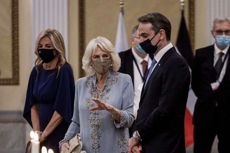 Οι εντυπωσιακές εμφανίσεις στο Προεδρικό Μέγαρο -Τι φόρεσαν Μαρέβα, Καμίλα, Αγγελοπούλου, Βαρδινογιάννη