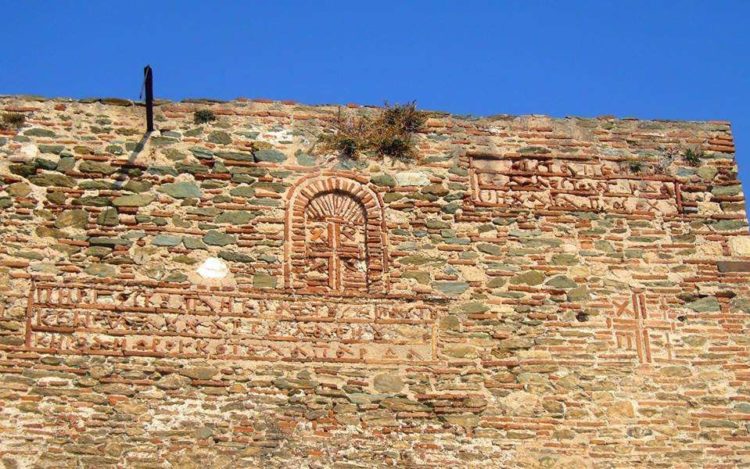 Βρεφικό νεκροταφείο ανακαλύφθηκε στα τείχη της Θεσσαλονίκης