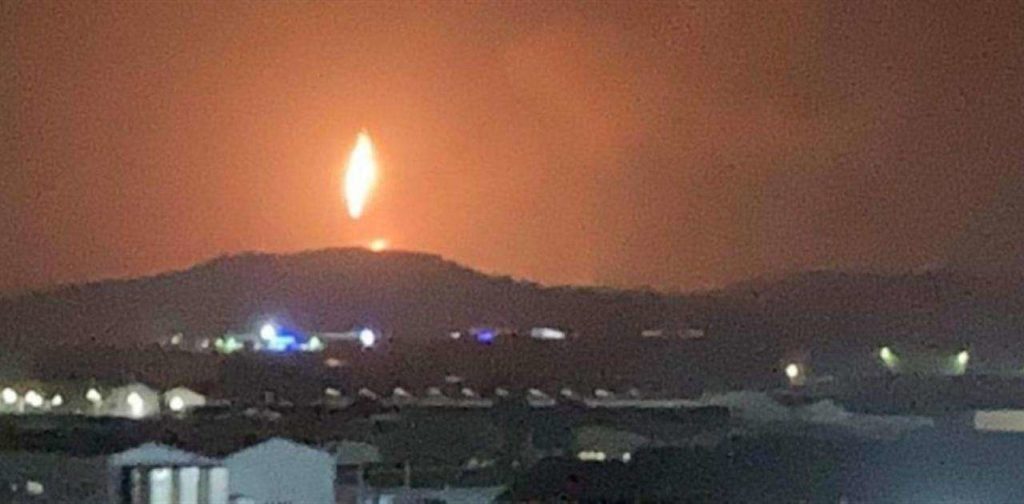 ΕΛΠΕ: Ανησυχία προκάλεσαν φλόγες στην υψικάμινο