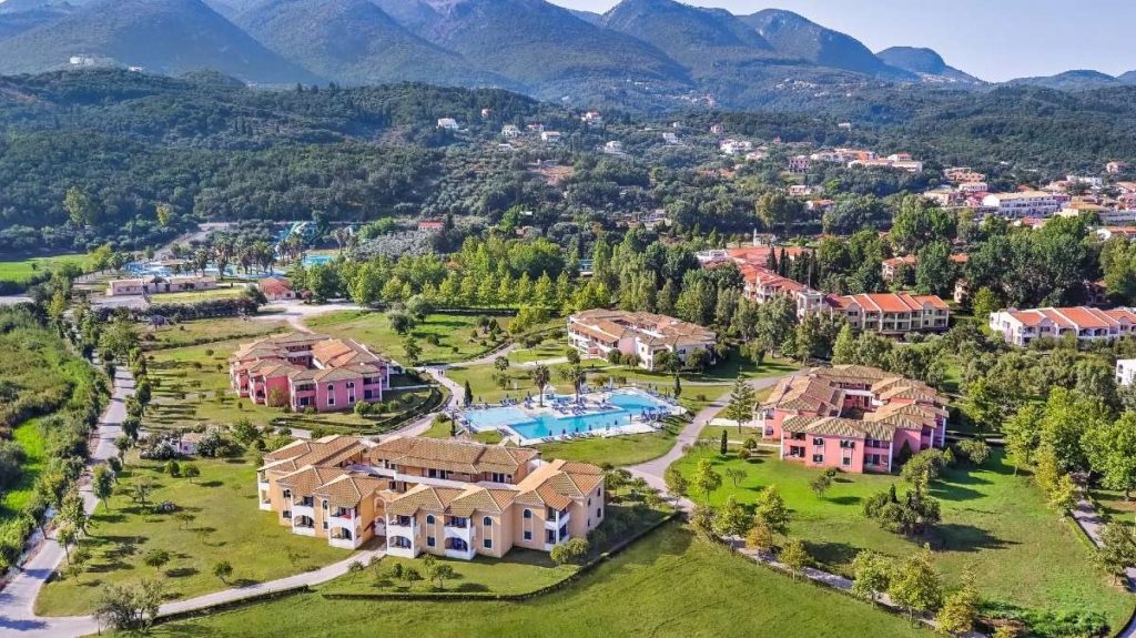 Πού βρήκε τα λεφτά  η Grecotel;