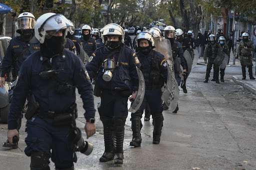 Αστυνομική βία: Αυτοκτόνησε εσύ και εγώ θα φωνάξω ασθενοφόρο