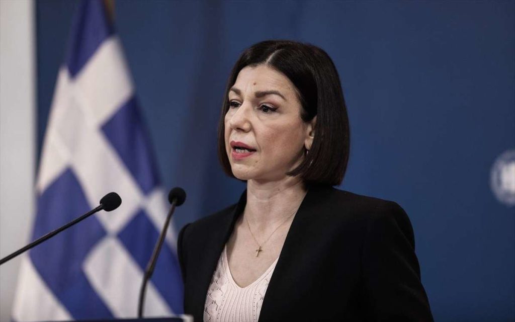 Πελώνη για εστίαση : Η κυβέρνηση βρίσκεται σε συζήτηση με τους ειδικούς