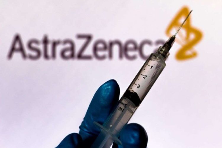 Αποτελεσματικό και ως επαναληπτικό το εμβόλιο της AstraZeneca