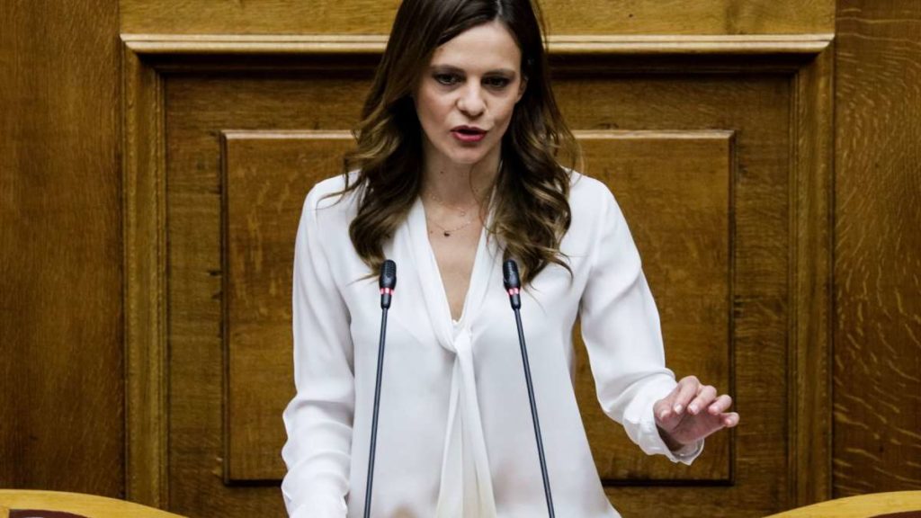 Αχτσιόγλου : Κάντε «κούρεμα» των χρεών της πανδημίας