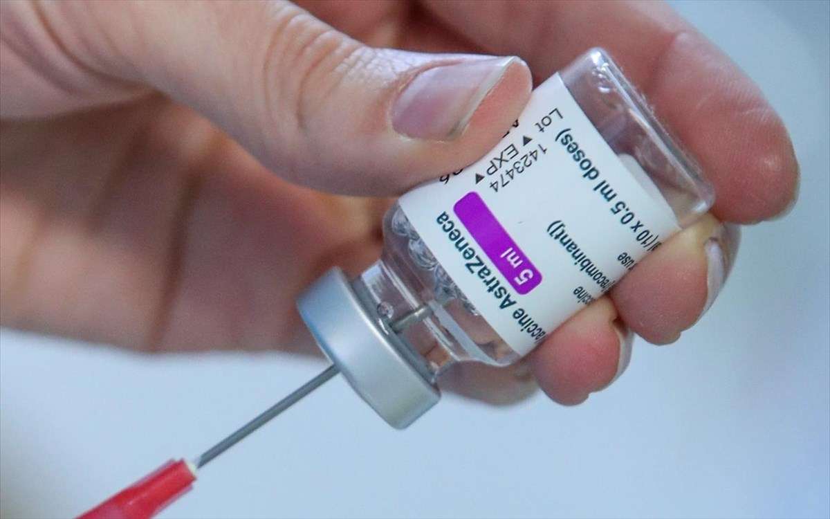 Γερμανία: Παραιτείται από 558 χιλιάδες δόσεις εμβολίων