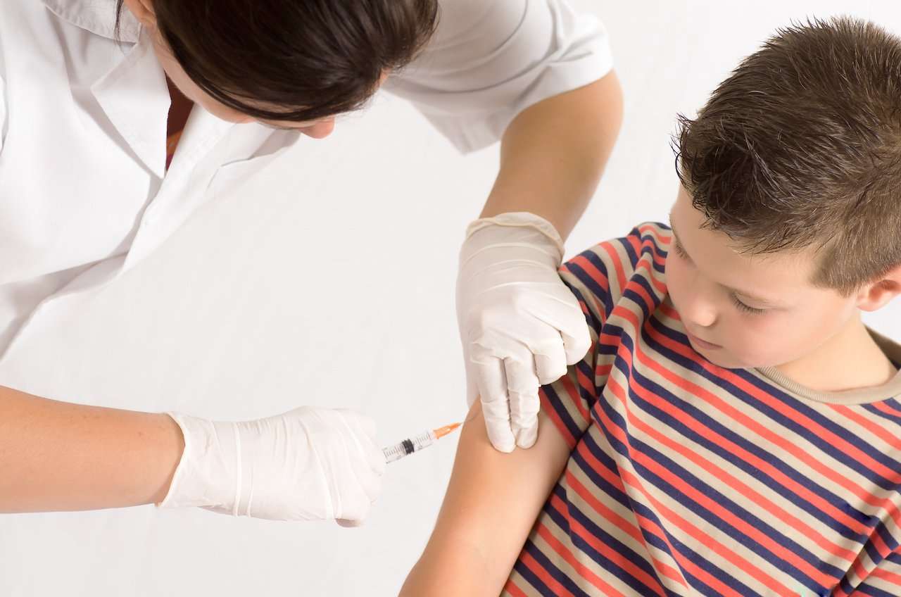 Εμβολιαστικό κενό σε παιδιά και εφήβους