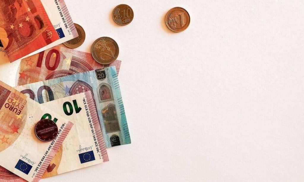 «Ανάσα» για τους επαγγελματίες η Επιστρεπτέα 7: Kαταιγισμός αιτήσεων