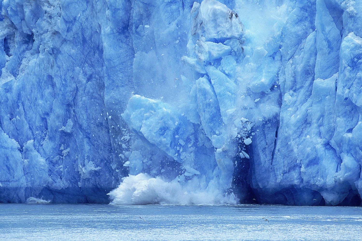 Kλιματική αλλαγή: Έλιωσαν 267 δισ. τόνοι πάγου ετησίως μεταξύ 2000-2019