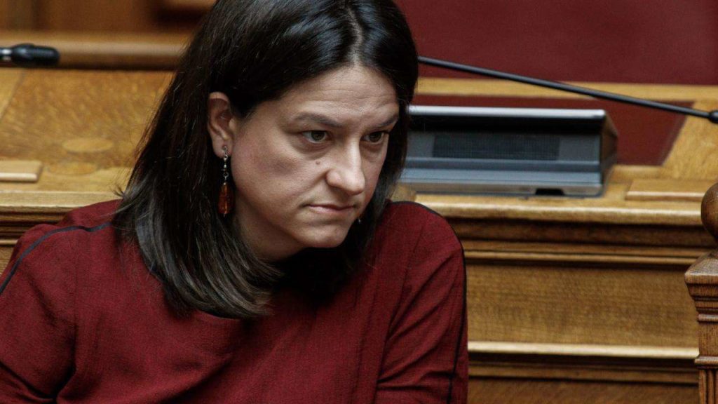 Κεραμέως: Ο Τσίπρας έχει πλήρη άγνοια για εμβολιασμούς
