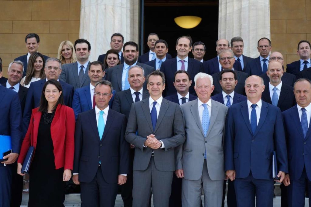 Πριν τη ΔΕΘ ο δομικός ανασχηματισμός!