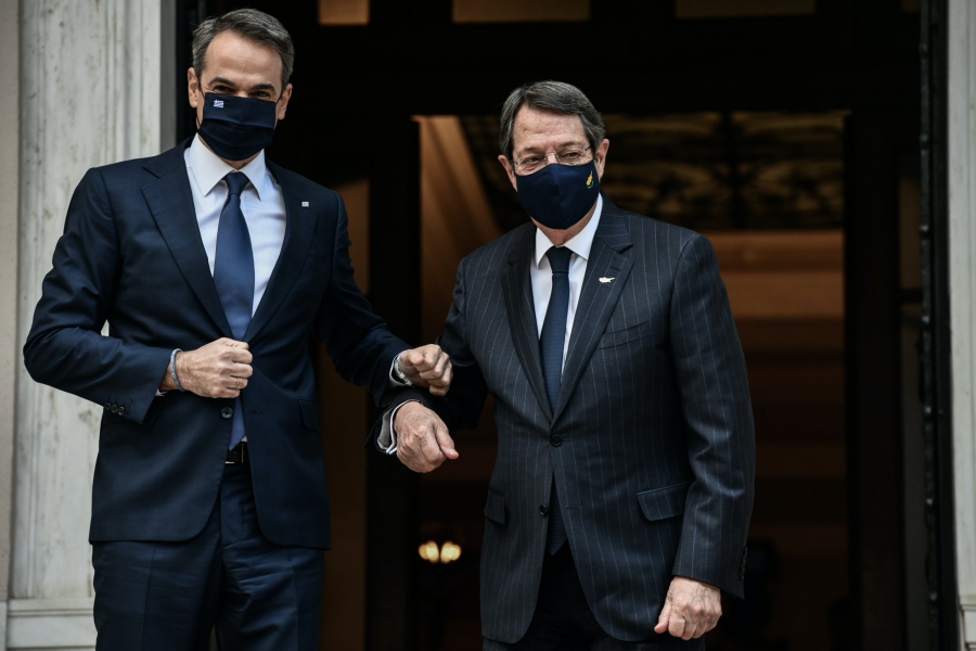 Μητσοτάκης-Αναστασιάδης: Προσπαθούμε να εξευρεθεί τρόπος να αισθάνονται ασφαλείς οι δυο κοινότητες