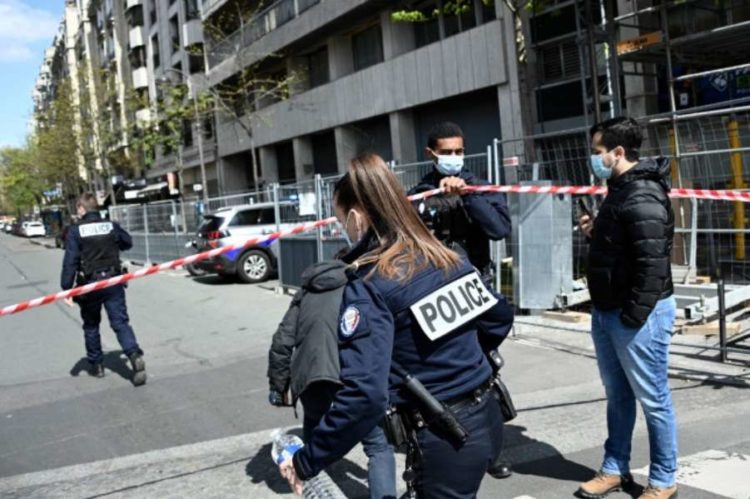Παρίσι: Ένας νεκρός και μια τραυματίας από πυροβολισμούς έξω από νοσοκομείο