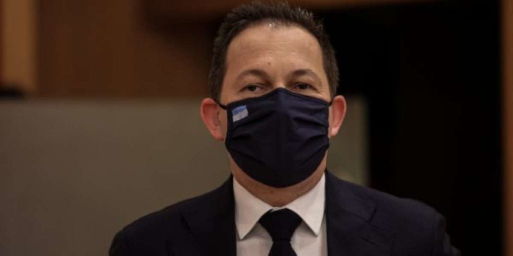 Πέτσας για διαδημοτικές μετακινήσεις: Αν λειτουργήσει σωστά, θα επεκταθεί και τις καθημερινές