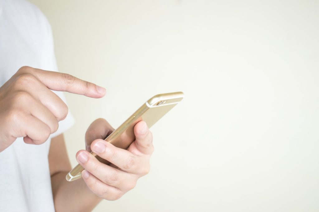 «Τέλος» στο SMS 13033 – Πότε σταματάμε να το στέλνουμε