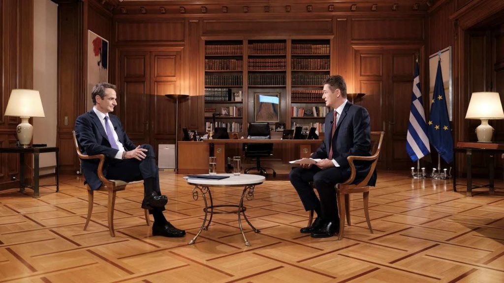 Συνέντευξη Μητσοτάκη: Θα γιορτάσουμε το Πάσχα προσεκτικά