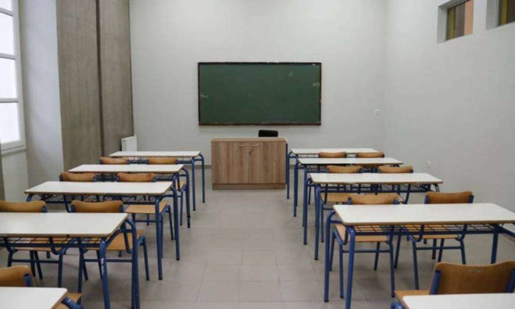 Εξαδάκτυλος: Μόνο για τη Γ΄ Λυκείου να ανοίξουν τα σχολεία- Tι είπε για το Πάσχα