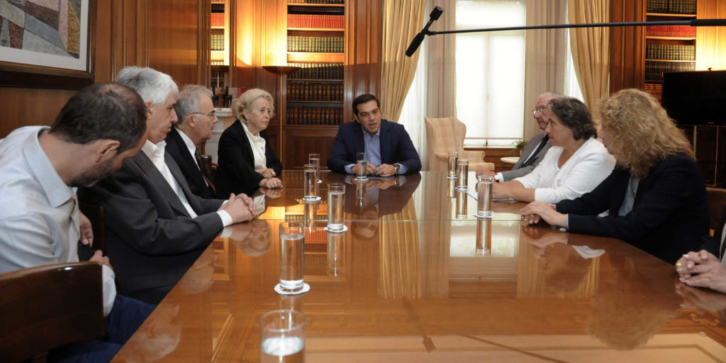 Συνάντηση Τσίπρα με τους δικαστικούς υπαλλήλους