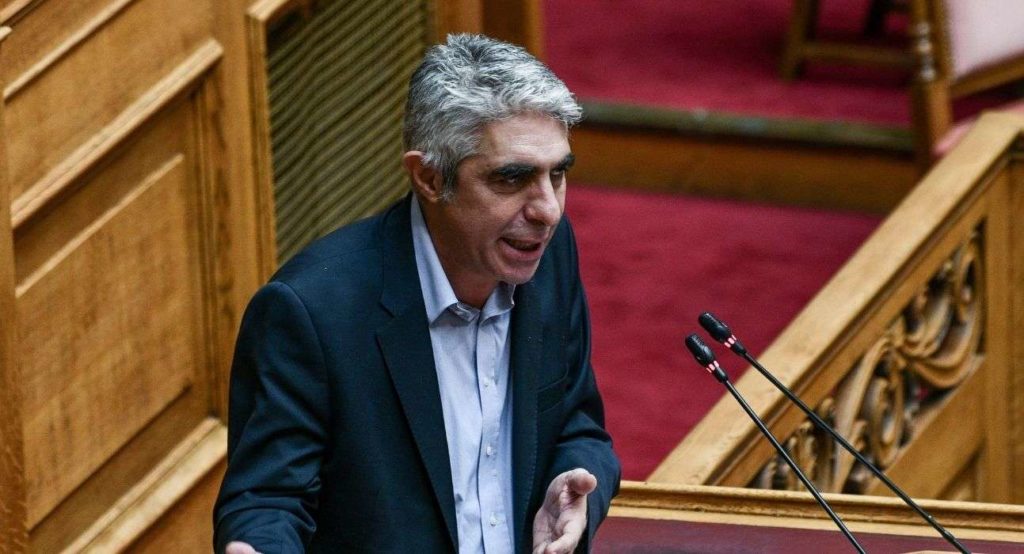 Τσίπρας: Τα ταξίδια Μητσοτάκη υποβαθμίζουν τη χώρα