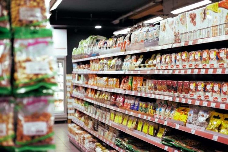 NielsenIQ: Ανοδος των πωλήσεων σε βασικές κατηγορίες τροφίμων