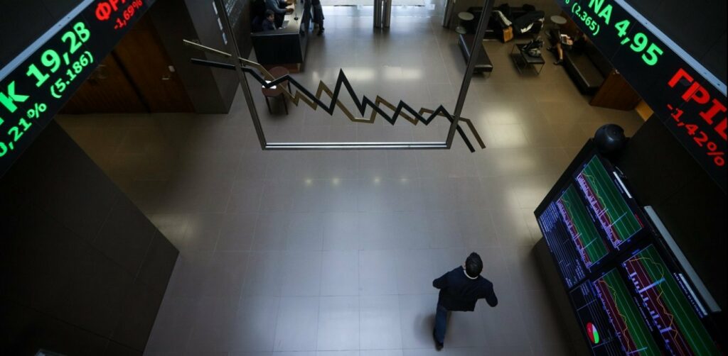 Χρηματιστήριο: Μεγάλες απώλειες για τράπεζες και εβδομαδιαία πτώση 4,36%