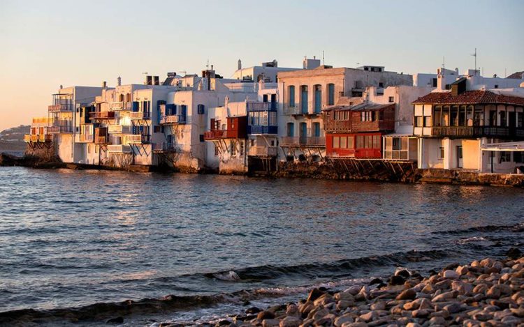 Διαψεύδεται το δημοσίευμα της Sun για τα Ελληνικά νησιά