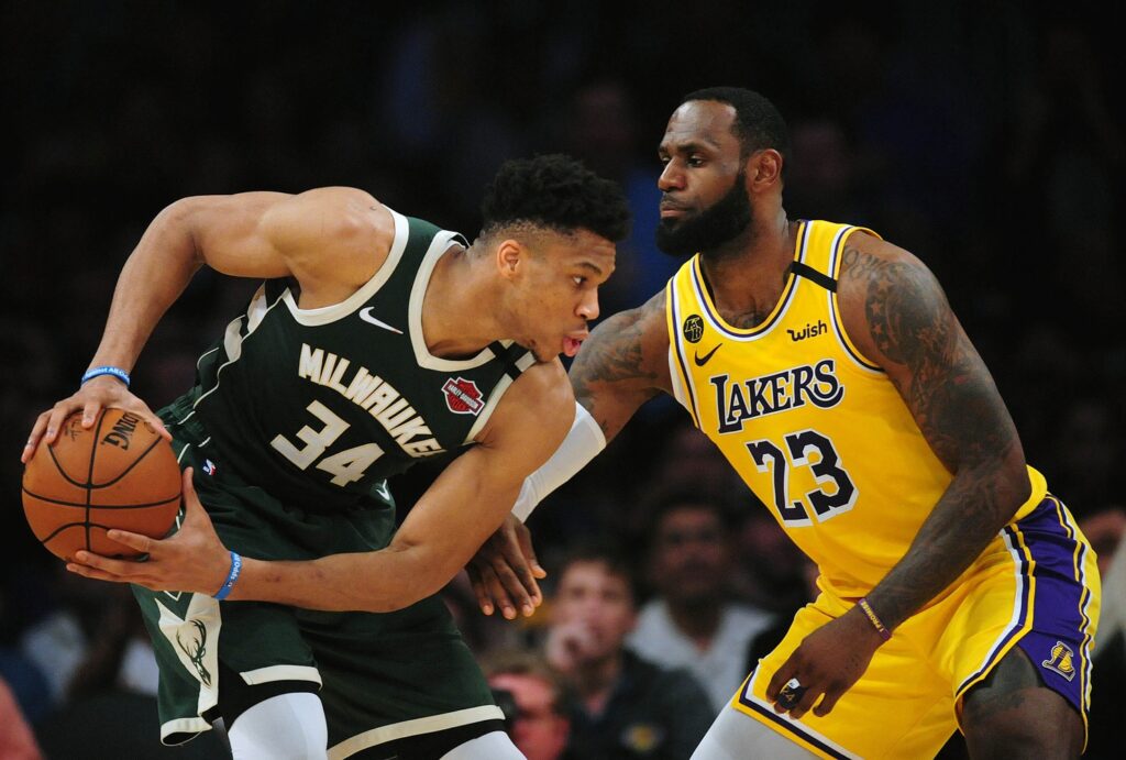 Η COSMOTE TV επέκτεινε το συμβόλαιό της με το NBA