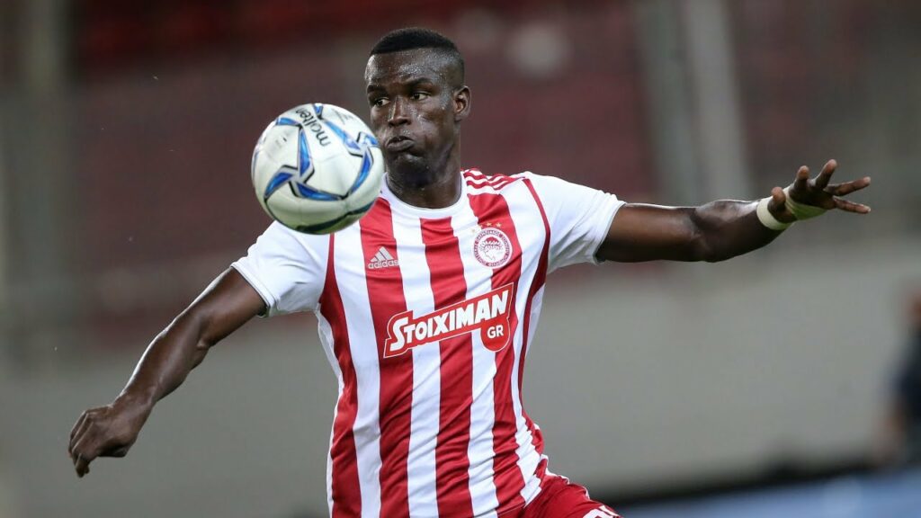 Ολυμπιακός: Χειρουργήθηκε στη Γαλλία ο Ουσεϊνού Μπα